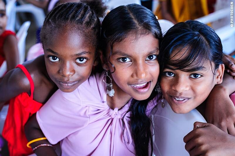 Kinderen in Suriname samen